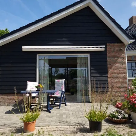 Holiday home De Bloemenkwekerij *