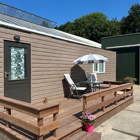 Holiday home De Bloemenkwekerij *